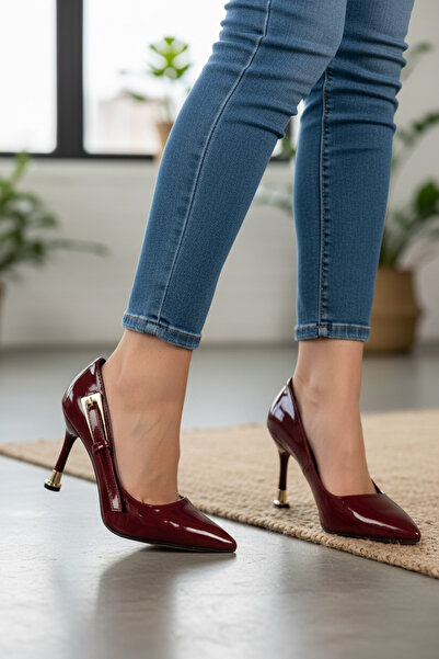 yezy shoes Rugan Gold Buckle Detail Stiletto Heel U Shoes Stiletto