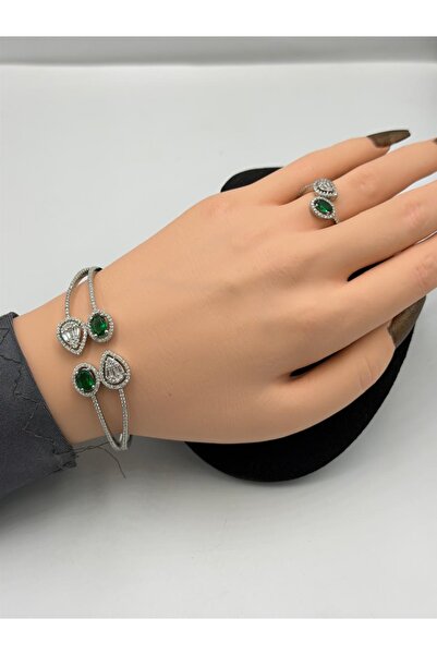 ceneric Bracelet with ring