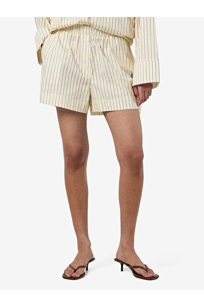 Noisy May Shorts Streifen