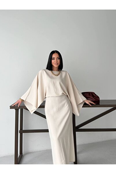 Butik Beyza Φόρεμα με μανίκια νυχτερίδας από το πίσω μέρος Με δέσιμο