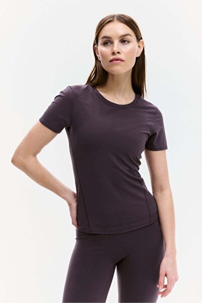 H&M Sports top in DryMove™