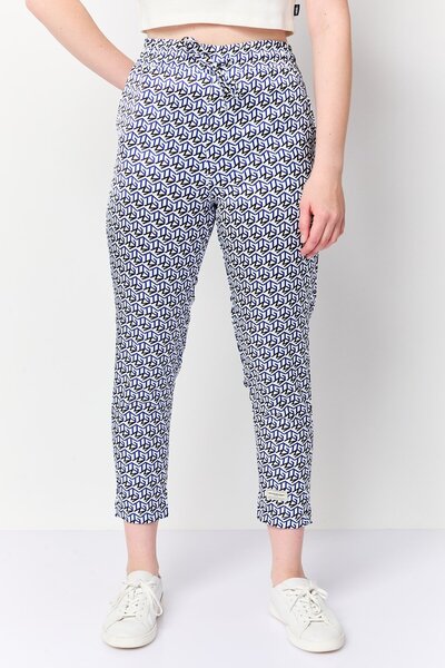 The Giving Movement Women Allover Print Cropped Pants, Multicolor