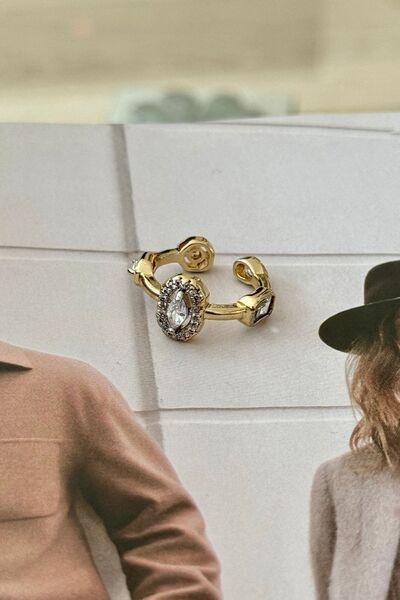 Trendy Butik خاتم بيضاوي من حجر الزركون