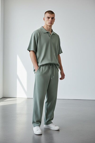 Altamira Men's Green Plaid Striped Crepe Oversized Set