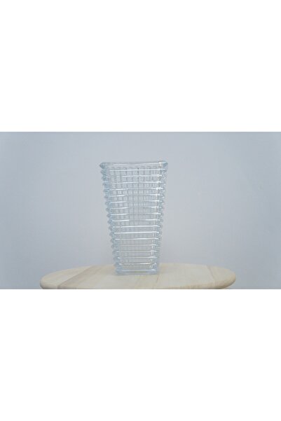 Generic MODERN CRYSTAL VASE
