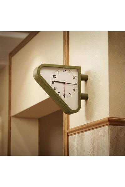 Fibrika Store Retro Modern Üçgen Duvar Saati - Mat Antrasit Tasarım Saat Yeşil