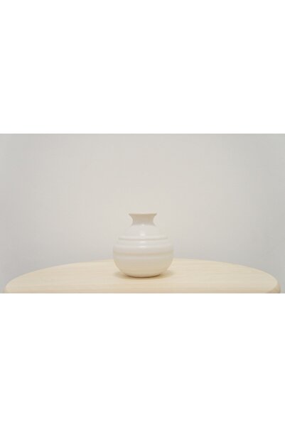 Generic ELEGANT CYLINDIRICAL ROUND EHITE CERAMIC VASE