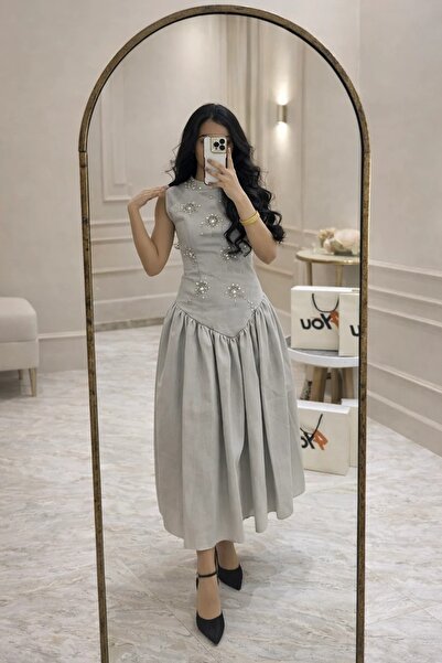 NO BRAND Eid dress, gray, embroidered with shimmering flowers