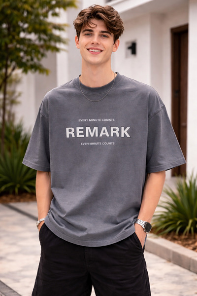 ALANAQA Box Oversized T-Shirt (Unisex)