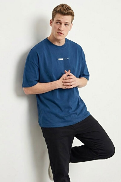 COMBİNE MİCHAİL Erkek Yazı Baskılı Oversize Mavi Tişört