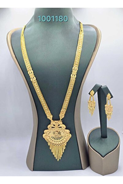 Arjwan Accessories A stunning women's jewelry accessory set