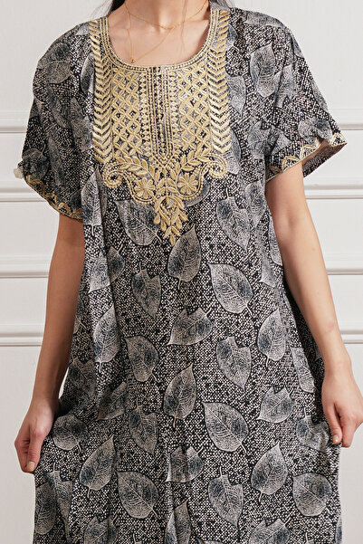 hendam House dress with a delicate Floral Print - black