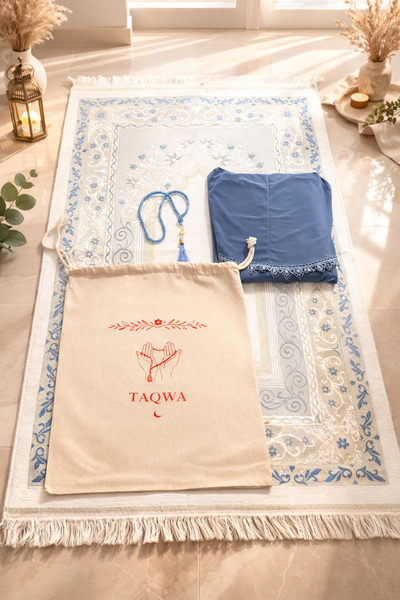 İstanbuliyah Hediyelik 4’lü İbadet Seti – Şönil Seccade + Namaz Elbisesi + İn...