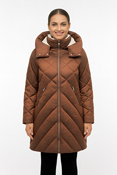 Alaska Copper Quilted Jacket with Hooded – comfort and style in the cold season