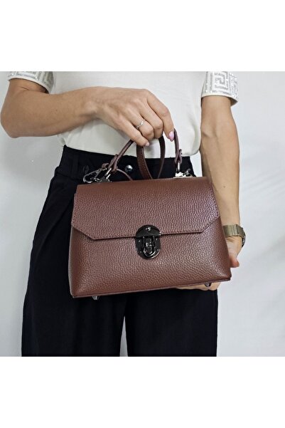 FashionForYou Κομψή Τσάντα, GlamourGrip, κατασκευασμένη από Γνήσιο Δέρμα, επα...