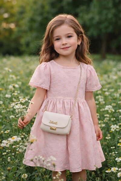 Tarz Çocuk فستان بناتي تطريز مثقوب بأكمام قصيرة وتفاصيل حقيبة قطعة