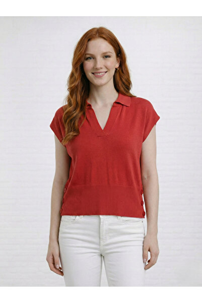 Neden Tekstil بلوزة بولو بياقة على شكل حرف V وأزرار على الجوانب