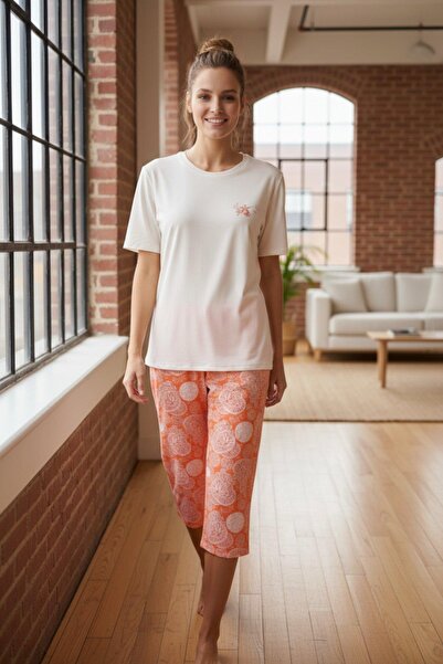 PİJAPİA Women's Short Sleeve Stretch Fabric Capri Pajama Set Orange