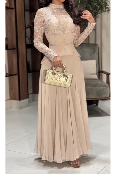 Special-DIARA A soft evening dress with a corset design