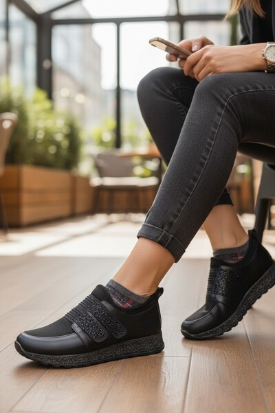 enoch Women's Sports Shoes with Stone Band Detail and Glittery Soles