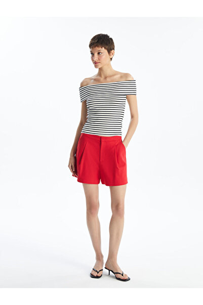 LC Waikiki Özmarka Noul sezon Pantaloni scurți de damă cu croială confortabil...