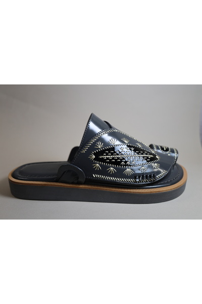 Hetha Alsharq Men's shoes with hand-engraved design, high-quality materials, ...