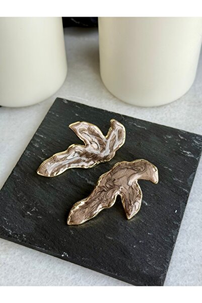 Merishe Jewerly Gold Swallow Coffee Enamel Steel Nail Earrings