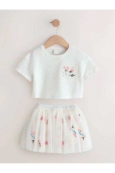 Next Baby Beyaz İşlemeli Üst ve Etek Takımı