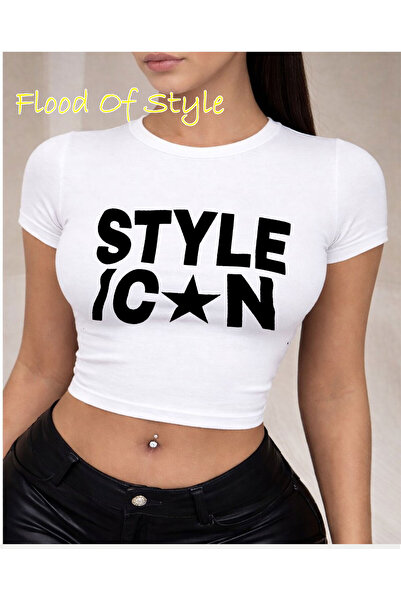 Flood Of Style Λευκό μπλουζάκι σε στυλ Babby Tee, Ειδικό σχέδιο