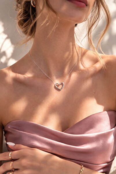 BESTYSO Silver Steel Necklace with Minimal Heart Figure