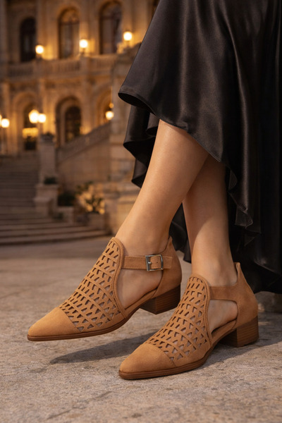 Defne Trend Store حذاء سيلفا نسائي قص بالليزر بكعب بإبزيم بوصة ومقاس جلد سويد...