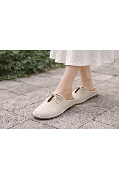 Daloğlu Sütesef Önen كابوتوس فونكلو حواف أسطوانية للنساء شبشب بيج جلد سويدي