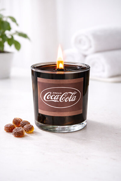 Petek Atelier Kola Mum – Kahve & Vanilya Kokulu | El Yapımı Soya Wax Mum