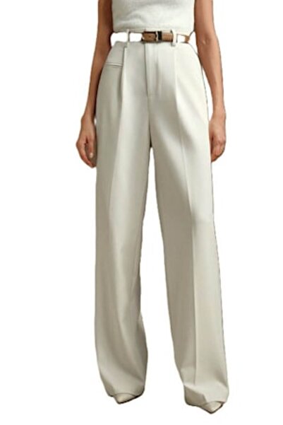 StreetWear Outlet Elegant Women's Pants, High Waist & Straight Cut, White, S