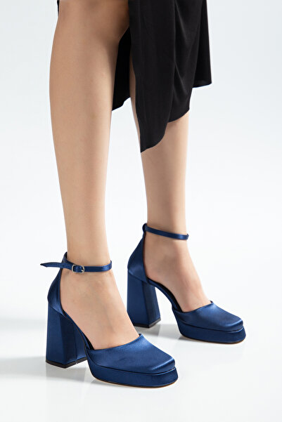 TOGET Henne Ankle Strap Thick Heel Women's Shoes