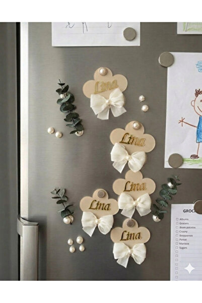 Pass Pano Zarif Çiçek Tasarımlı İsimli Bebek Magneti - Kurdeleli ve İncili (1...