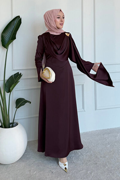 Tesettür Diyarı Bonna Brooched Satin Hijab Evening Dress - Burgundy
