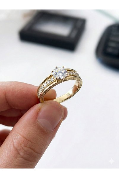 ESRADA 3S Solitaire Style Stone-Encrusted Steel Ring – Gold Color Elegant Model with Vintage Detail