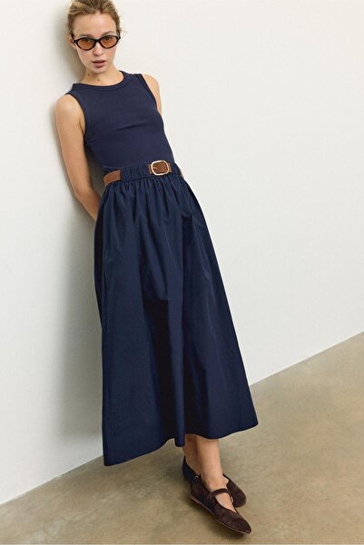 Stradivarius Kolsuz iki malzemeli kemerli midi elbise