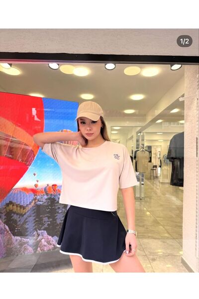 GK GAMZELİRENKLERİM LUXURY FASHION&ACCESSORIES تي شيرت نسائي مطبوع عليه شكل ا...