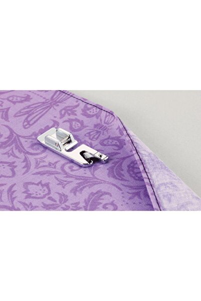 Brother Narrow rolled hem foot F002N