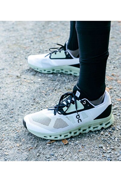 on Clouds ON running cloudstratus White Black Sage , Shoes