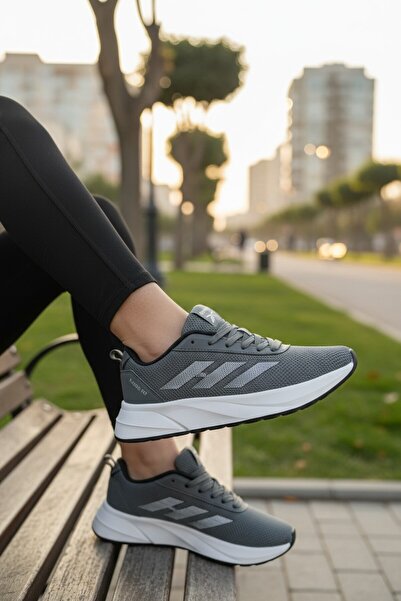 enoch حذاء رياضي نسائي مع طبقة داعمة خلفية ومرن نعلًا داعمين