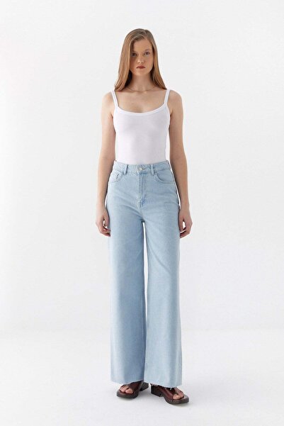 MARKALİSTE Ψηλόμεσο τζιν παντελόνι με φαρδιά μπατζάκια σε ανοιχτό μπλε χρώμα