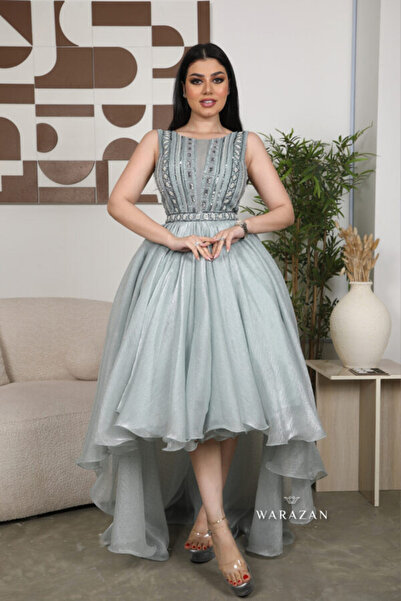 Warazan Elegant dress with double-layered embroidery on the bodice