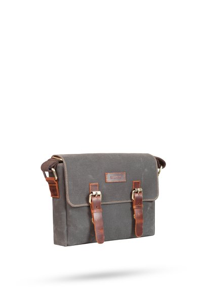 Gillario Design 01 Canvas - Smoked Leather Messenger Bag