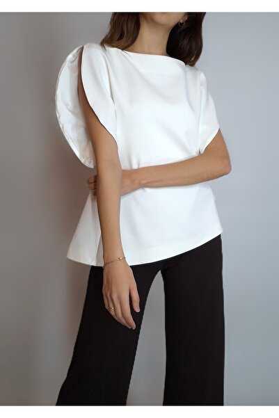 oyagüler Women's White Two-Size Sleeved Lined Asymmetric Design Blouse Yy101339