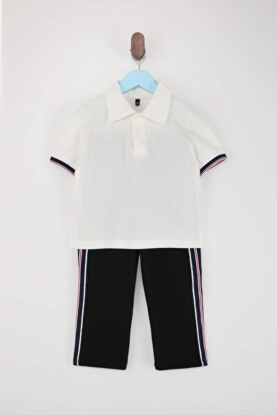 TRENDYOLKIDS Екру цветен блок момчешки комплект от пуловер и панталони TKDSS2...