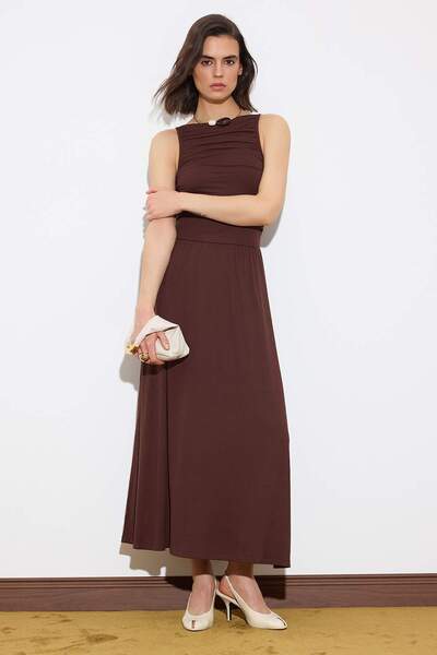 Trendyol Collection Ediție limitată Maro croială în A / Decolteu tip bărcuță ...