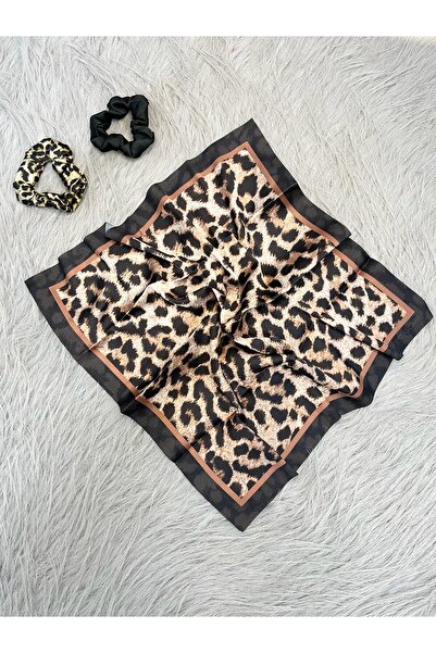 tarzınısec Дамски комплект с шал с дигитален принт с леопардов мотив и 2 фиби...